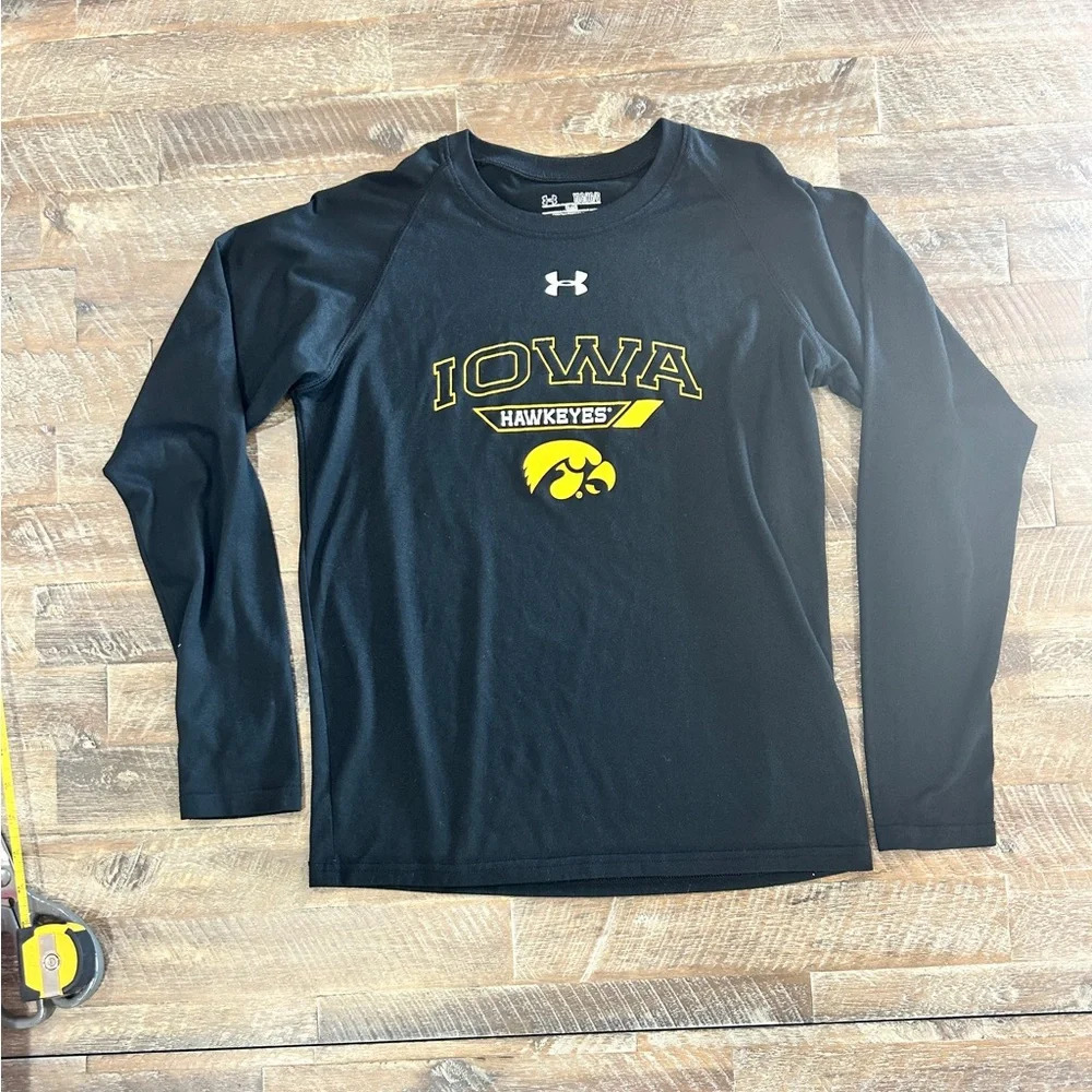Iowa Hawkeyes Black Long Sleeve Under Armour Heat Gear Youth Large